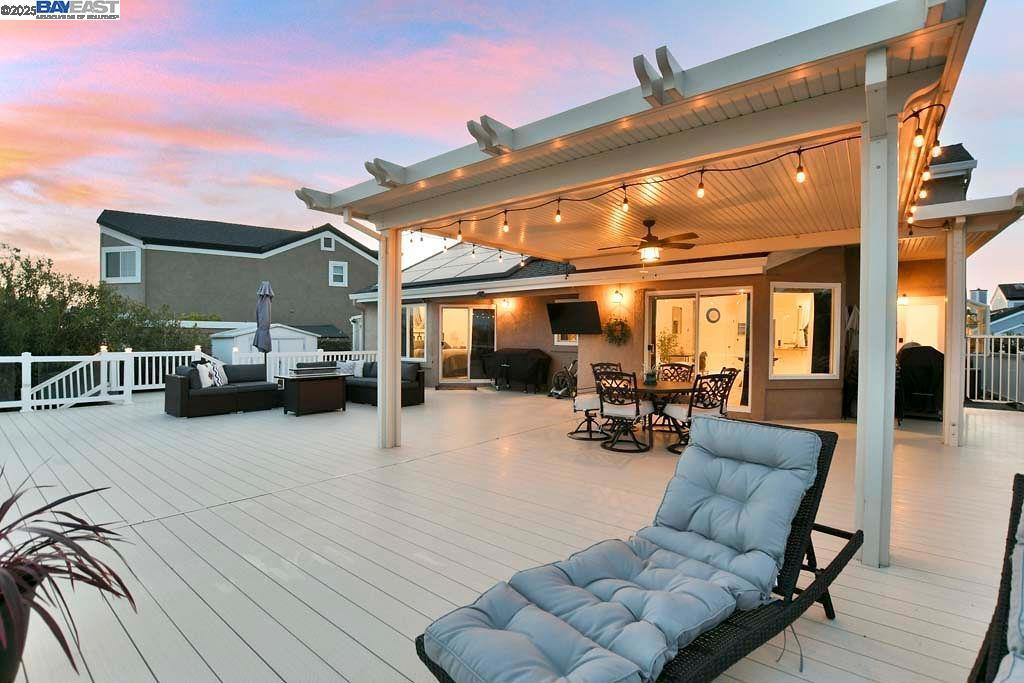 DELTA WATERFRONT ACCESS - Residential
