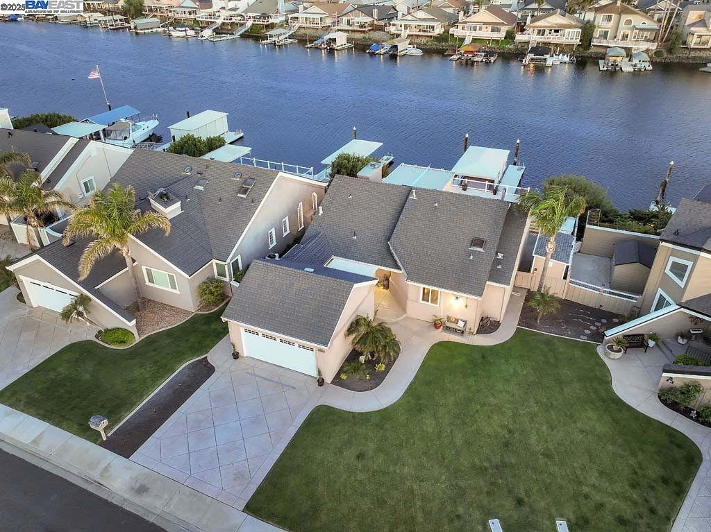 DELTA WATERFRONT ACCESS - Residential