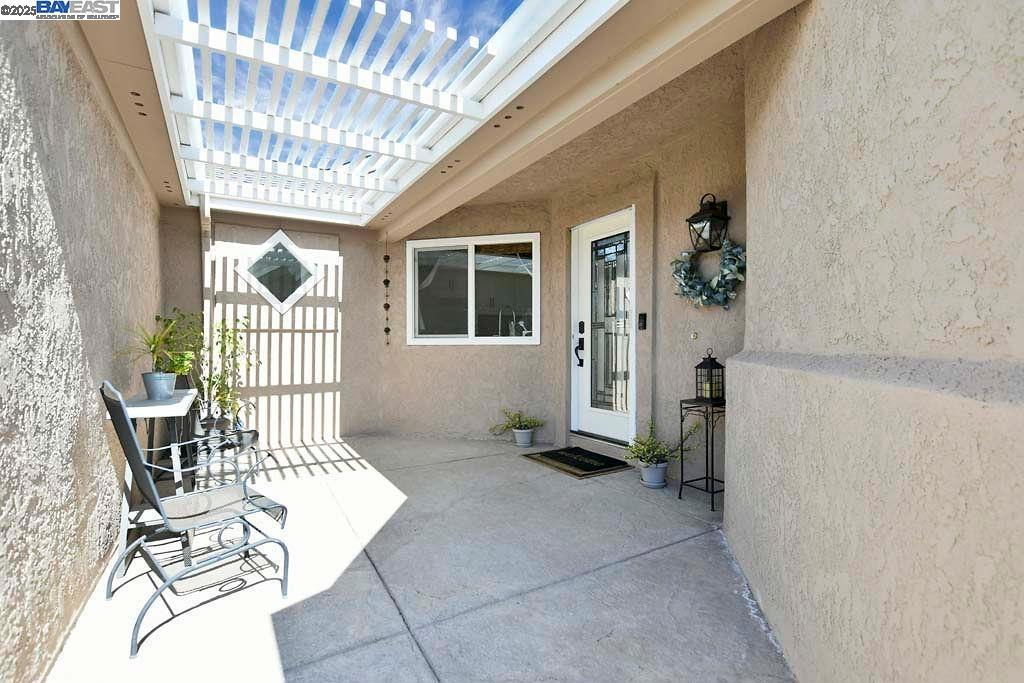 DELTA WATERFRONT ACCESS - Residential