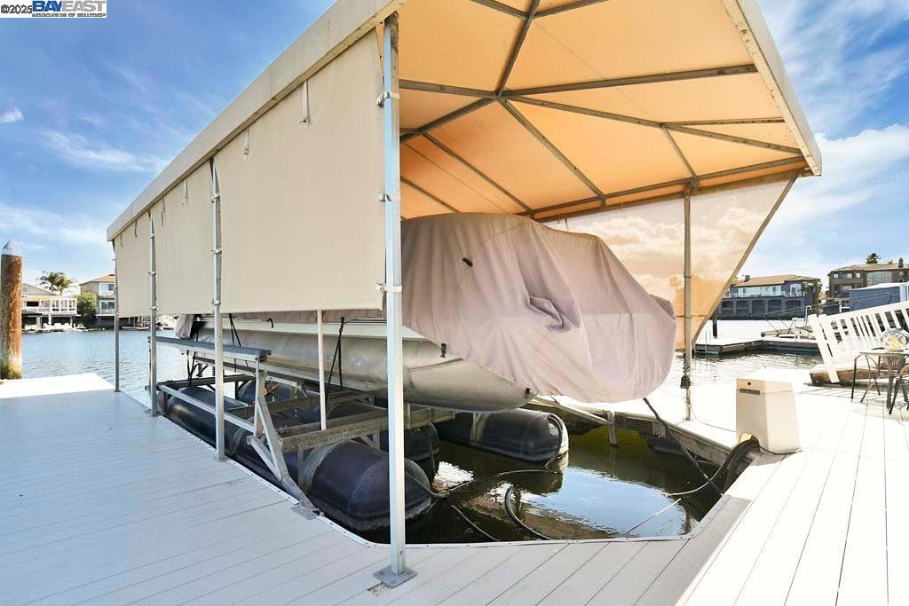 DELTA WATERFRONT ACCESS - Residential