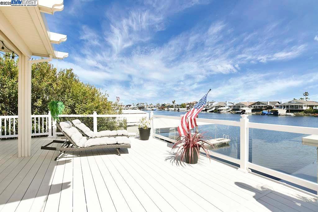 DELTA WATERFRONT ACCESS - Residential