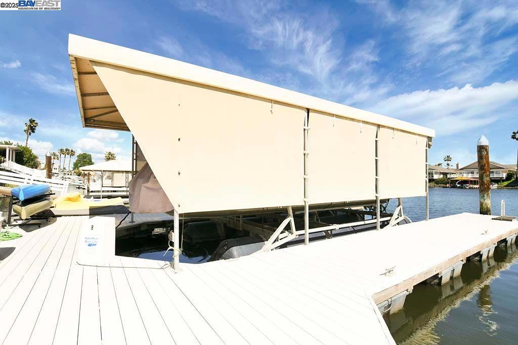 DELTA WATERFRONT ACCESS - Residential
