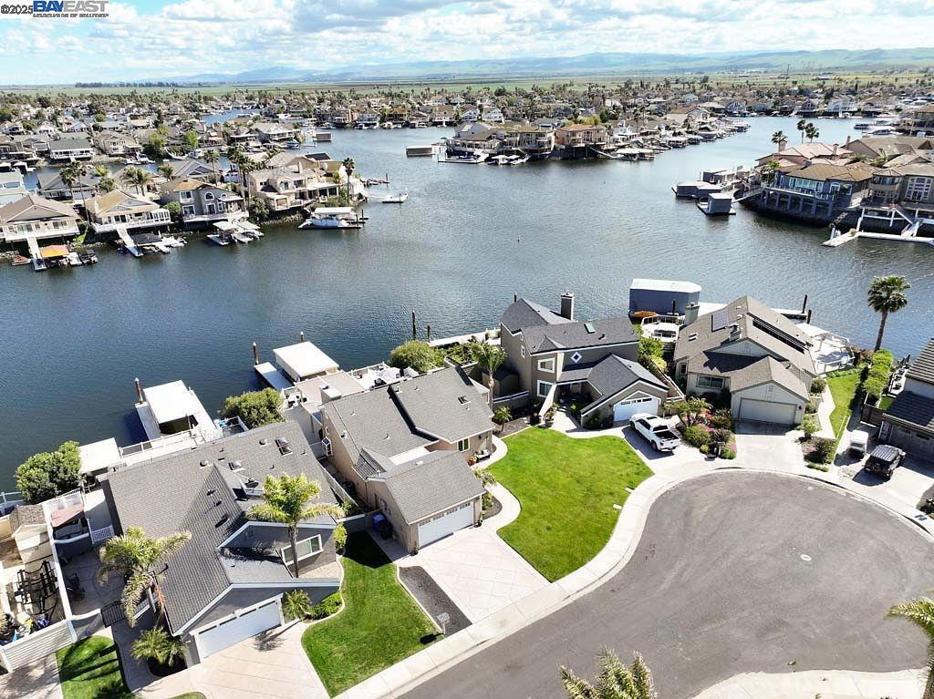 DELTA WATERFRONT ACCESS - Residential