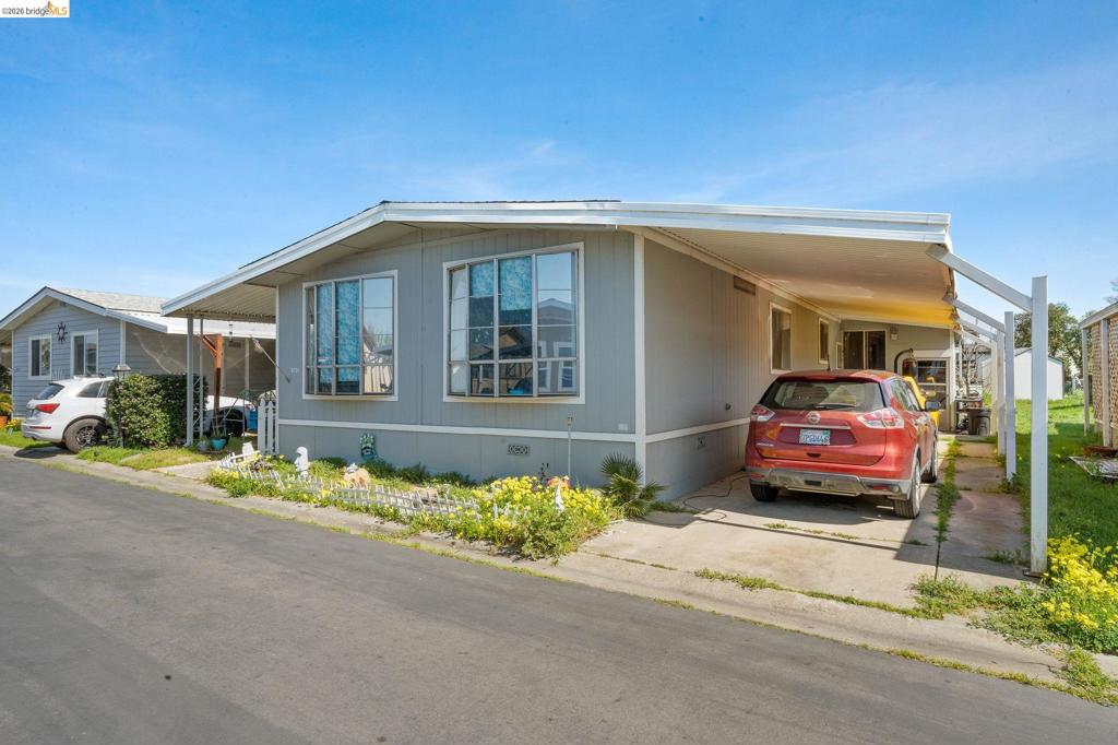 3701 Porter Cir