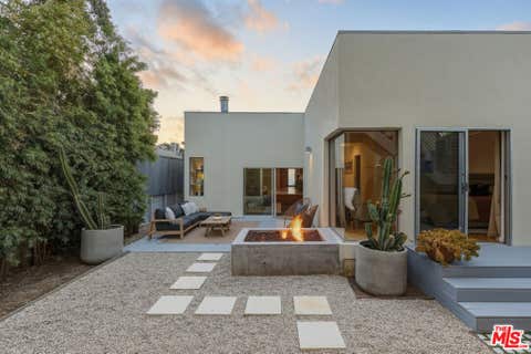 Photo of 1076 Palms Boulevard, Venice, CA 90291 (MLS # 26855707)