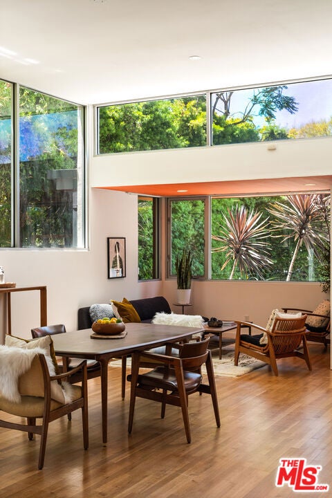 1076 Palms Boulevard, Venice CA 90291