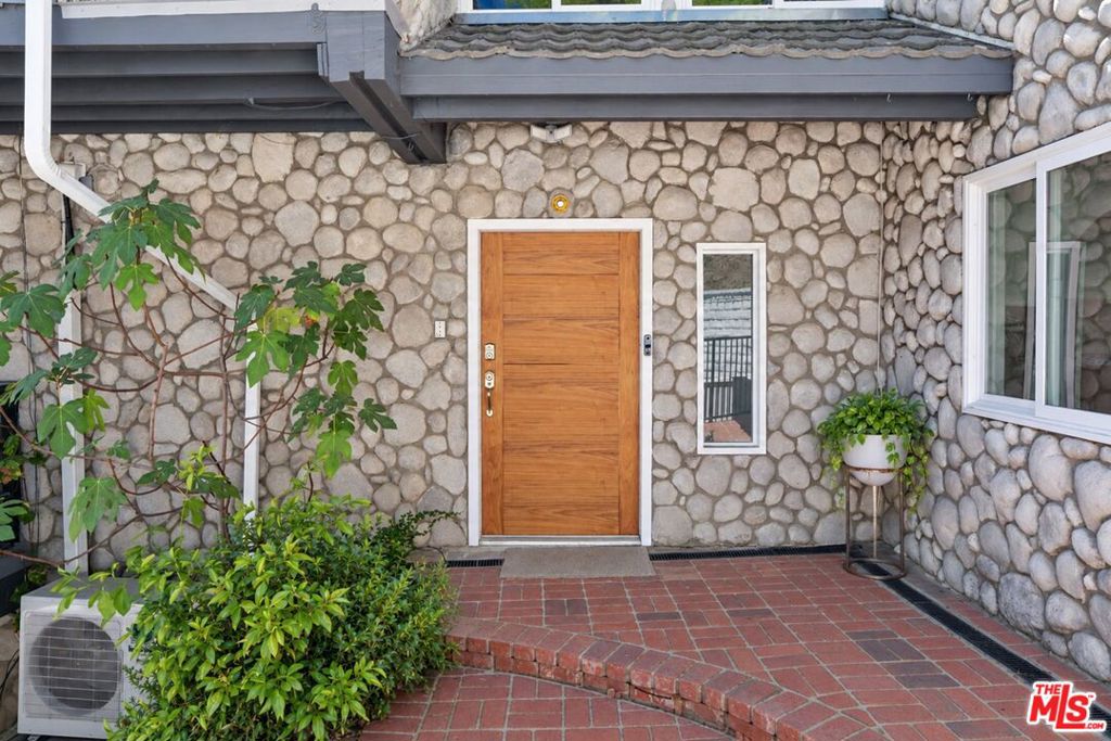 4631 Ensenada Drive