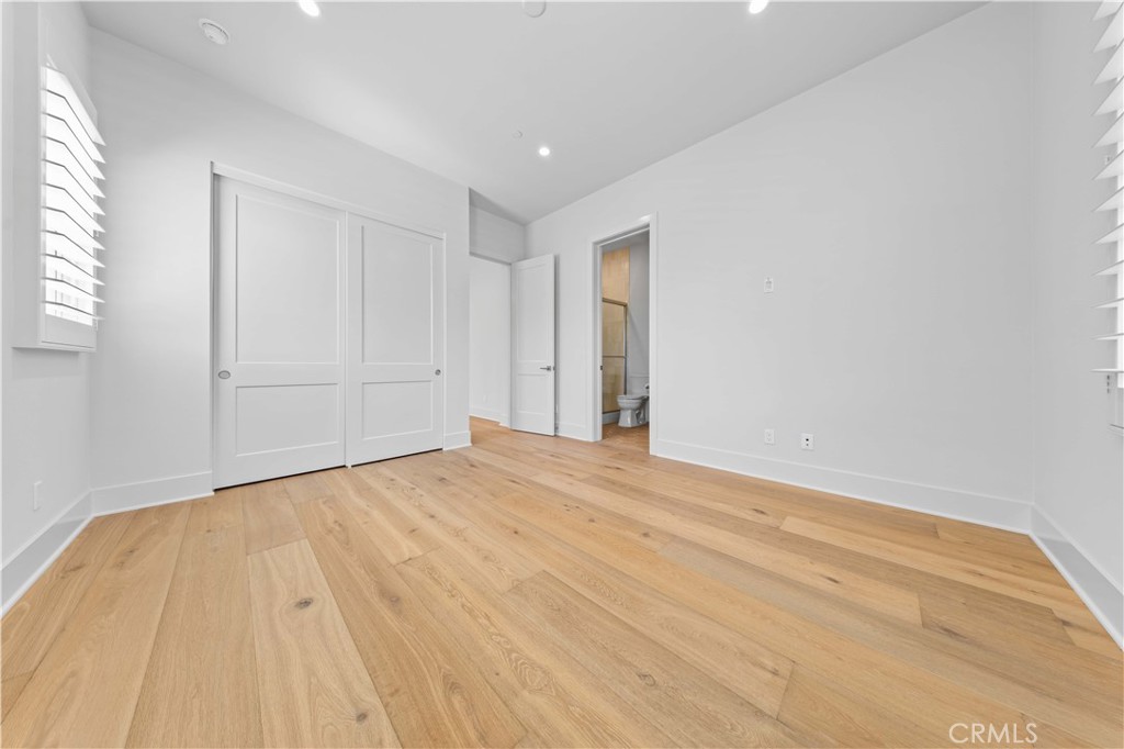 Revallo - Residential Lease