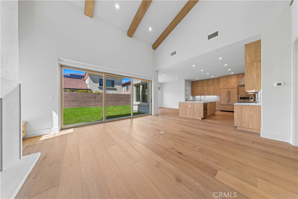 Revallo - Residential Lease