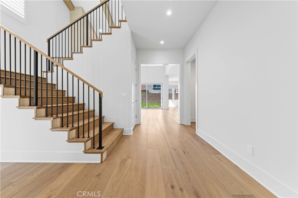 Revallo - Residential Lease