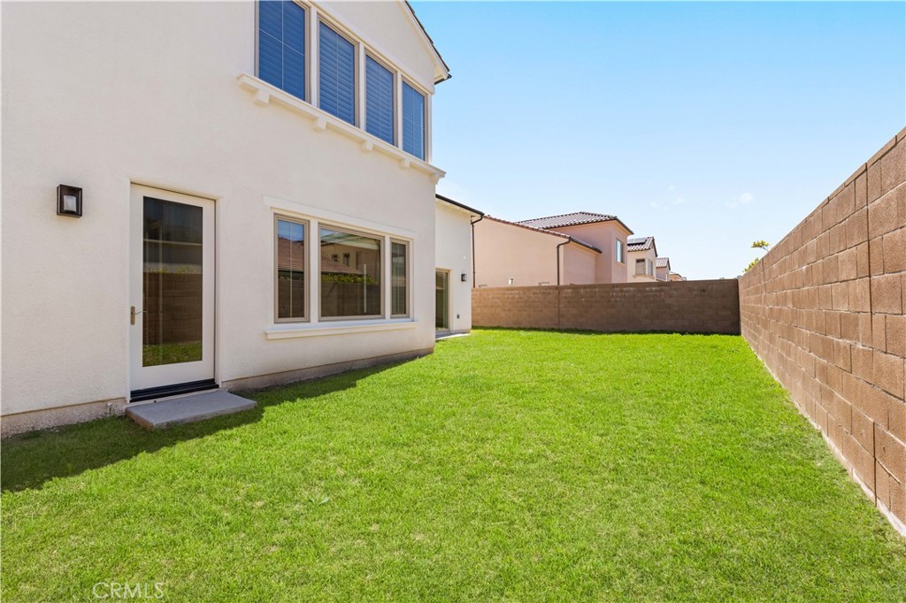 Revallo - Residential Lease