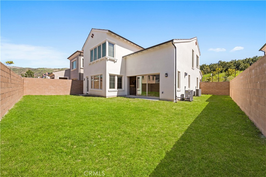 Revallo - Residential Lease