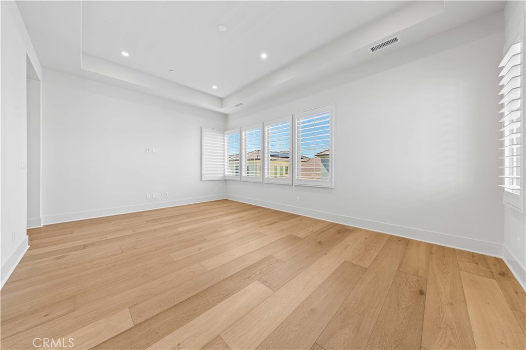 Revallo - Residential Lease