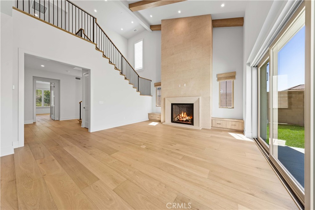 Revallo - Residential Lease