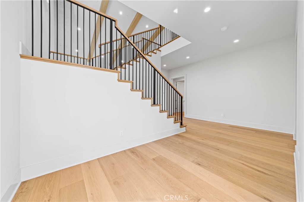 Revallo - Residential Lease