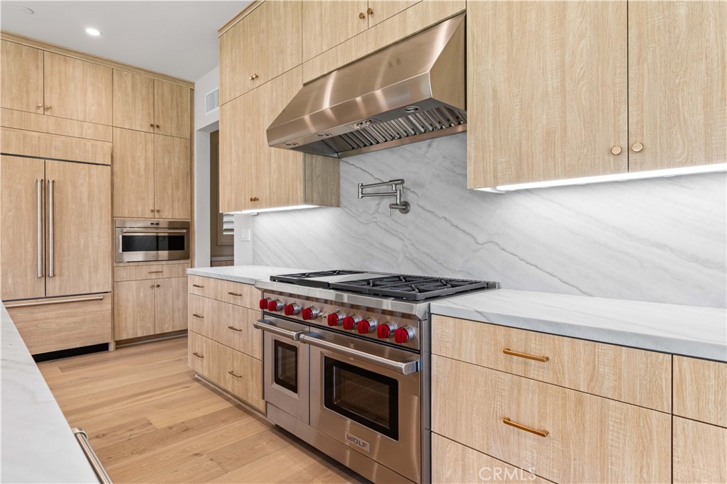 Revallo - Residential Lease