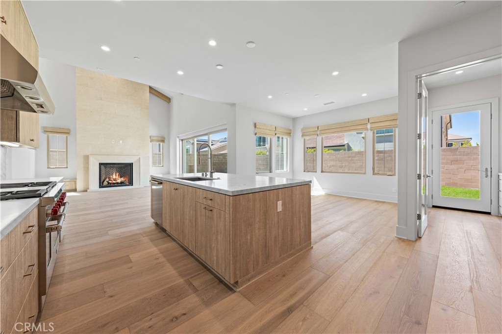 Revallo - Residential Lease