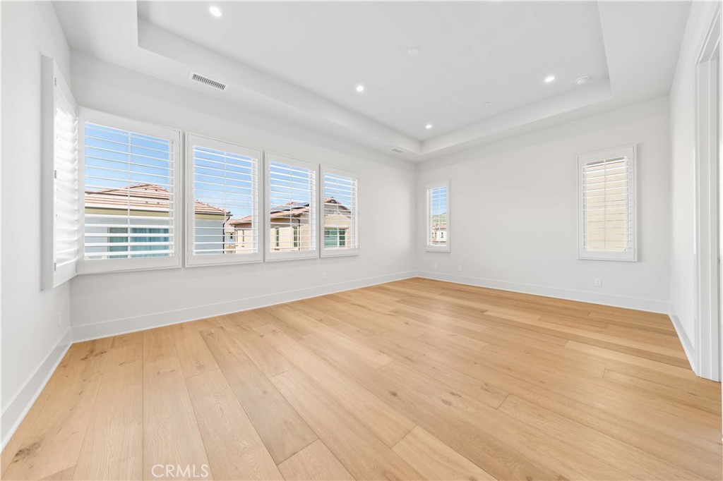 Revallo - Residential Lease