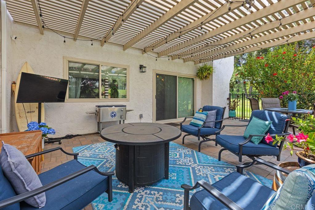 6551 Calle Valperizo, Carlsbad CA 92009
