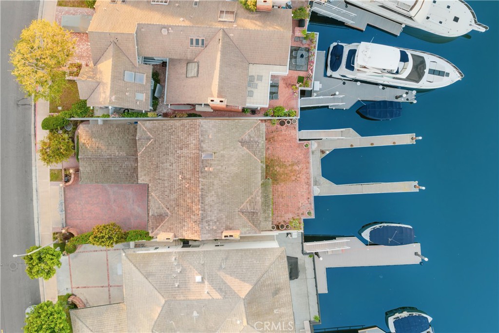 612 Harbor Island Drive