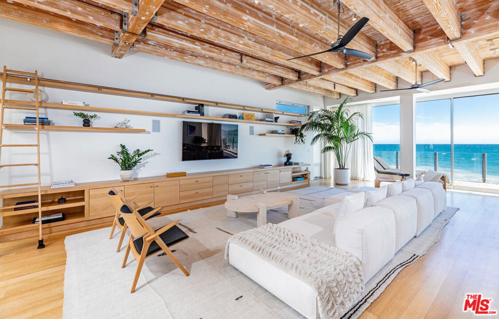 25160 Malibu Road