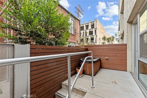 Photo of 530 S Hewitt Street #154, Los Angeles, CA 90013 (MLS # SB25238331)