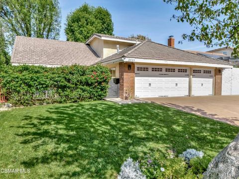 Photo of 28789 Eagleton Street, Agoura Hills, CA 91301 (MLS # 226001246)