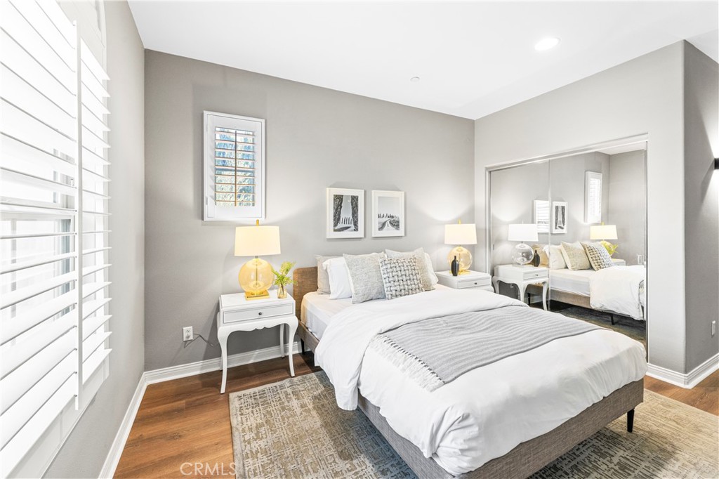 Fiore (FIOR) - Residential