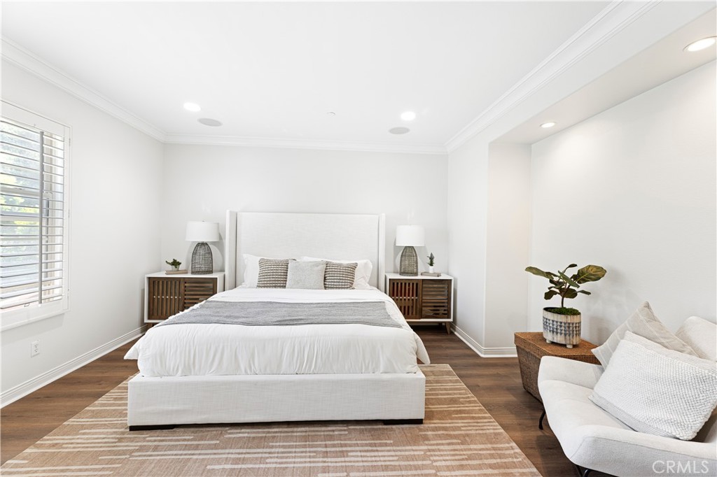 Fiore (FIOR) - Residential