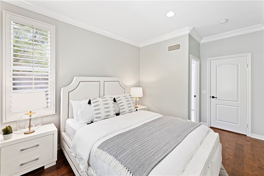 Fiore (FIOR) - Residential