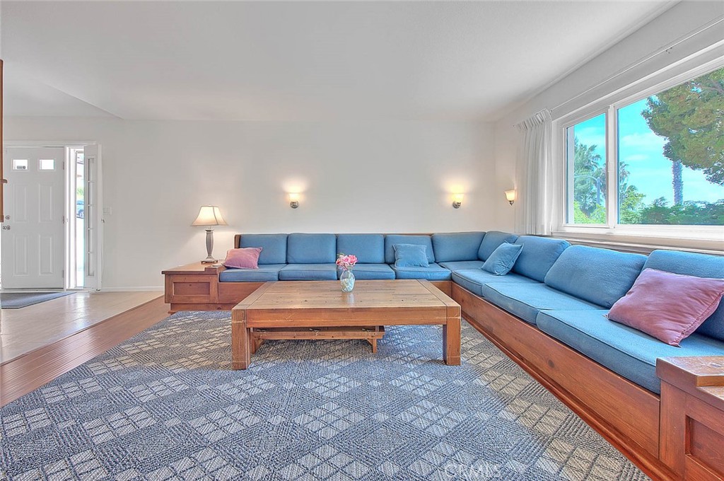 349 N Del Sol Lane