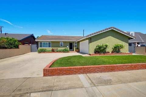 Photo of 5421 Park AVE, Garden Grove, CA 92845 (MLS # PW26181280)