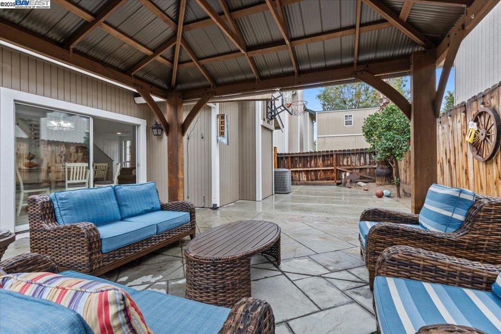 DOWNTOWN - Residential