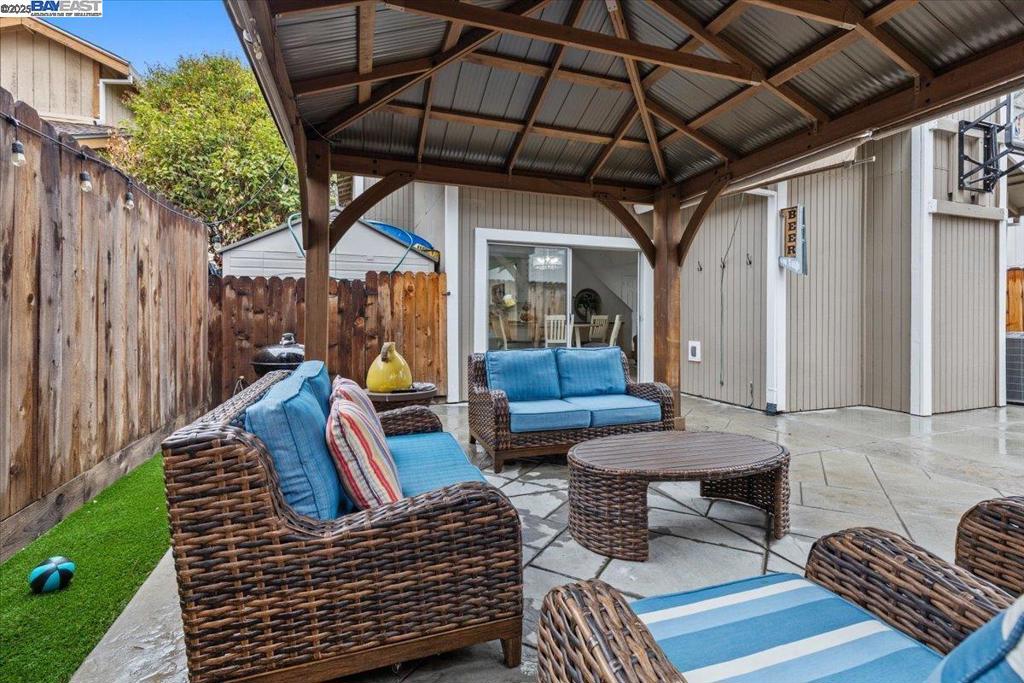 DOWNTOWN - Residential