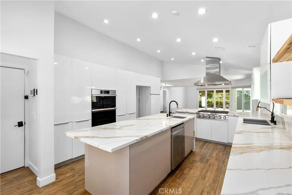 Anaheim, California 92807, United States, 3 Bedrooms Bedrooms, ,3 BathroomsBathrooms,Residential,Active,182049