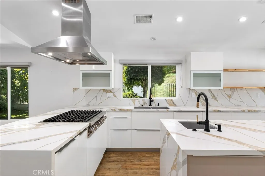 Anaheim, California 92807, United States, 3 Bedrooms Bedrooms, ,3 BathroomsBathrooms,Residential,Active,182049