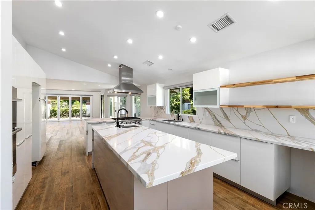 Anaheim, California 92807, United States, 3 Bedrooms Bedrooms, ,3 BathroomsBathrooms,Residential,Active,182049