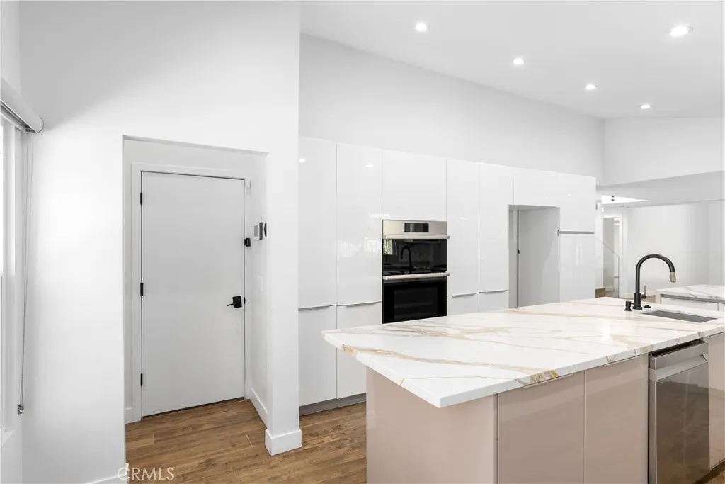 Anaheim, California 92807, United States, 3 Bedrooms Bedrooms, ,3 BathroomsBathrooms,Residential,Active,182049