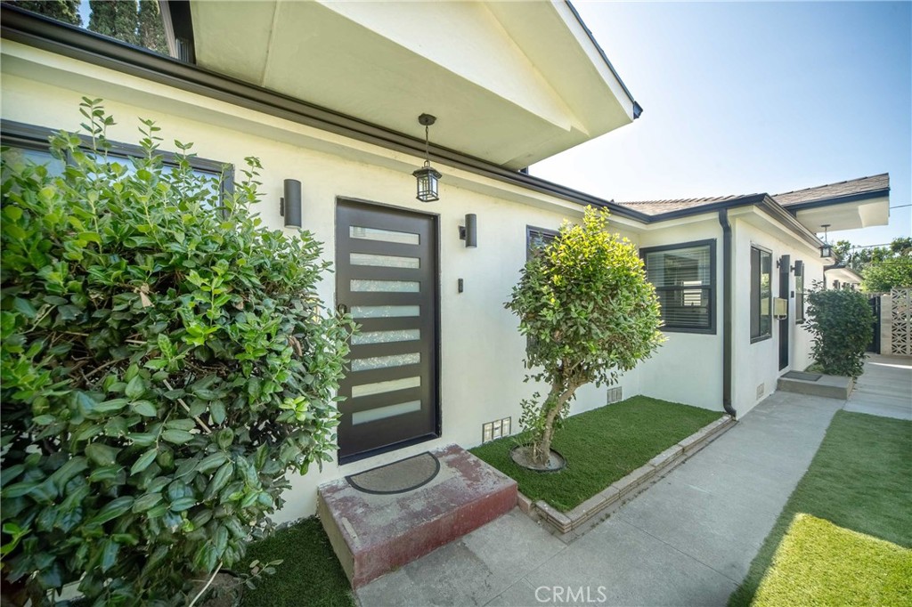 Presenting a rare opportunity in the heart of Burbank, a beautifully updated and fully renovated four-unit income property, All will be delivered VACANT at Close of Escrow, each with it's own address, Unit 1, #1123, Unit 2, #1123A, Unit 3, # 1123B, and the newly completed ADU #1121, ideal for both investors and owner-occupants. The property consists of three spacious 1-bedroom, 1-bathroom units (approximately 600–700 sqft each), along with a larger 2-bedroom, 1-bathroom unit (approximately 900 sqft) at the back, each with it's own HVAC and laundry hook ups. The 4th Unit/Adu, newly completely renovated 1-bed 1 bath, 560 Sqft features a private front yard with a built-in BBQ and entertaining area, as well as a lovely private patio—perfect for outdoor relaxation. Each unit showcases stylish finishes, new laminate waterproof flooring, and designer kitchens with quartz countertops and stainless steel appliances. Detail has been thoughtfully considered, from the newly paved driveway with elegant pavers to the extensive infrastructure upgrades, including brand new copper plumbing, updated drain lines, tankless water heaters, new recessed lighting, modern window blinds, and more.
A 4-car parking space adds convenience and potential for additional income. The property is located just minutes away from Magnolia Park, the Chandler Bike Path, and the Olive Recreation Center, and is easily accessible to popular local restaurants, freeways, and neighborhood parks.
Come see this gem for yourself and appreciate the true quality craftsmanship and fine attention to detail that makes this property stand out. This is a rare find in the heart of Burbank—let’s open escrow before it’s gone!