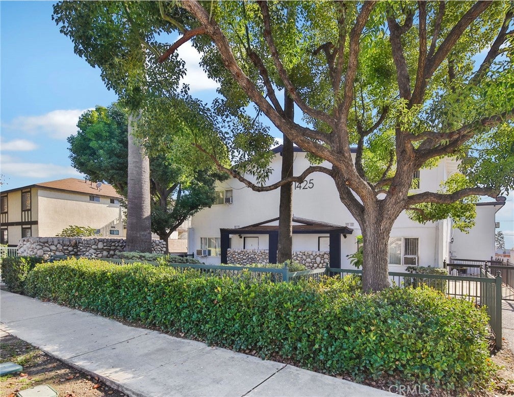 1425 W Stoneridge Court