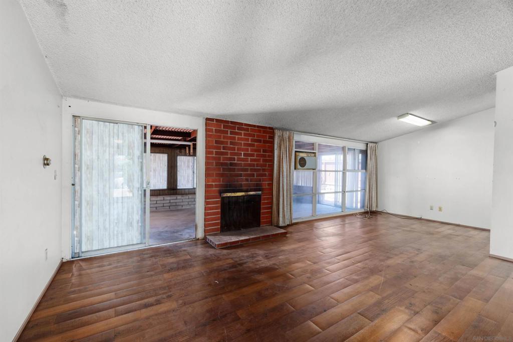 9579 Larrabee Ave.