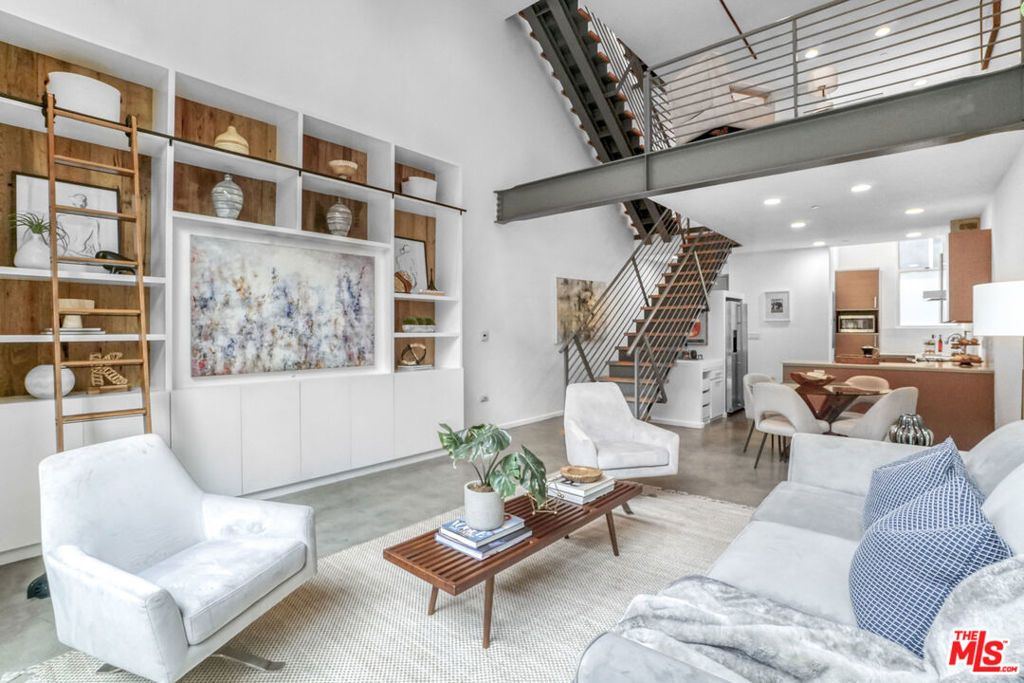 Photo of 1220 N Orange Grove Avenue #4, West Hollywood, CA 90046 (MLS # 25541359)