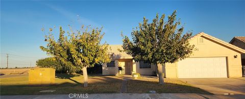 Photo of 156 Shaded Palm, Blythe, CA 92225 (MLS # OC25253869)
