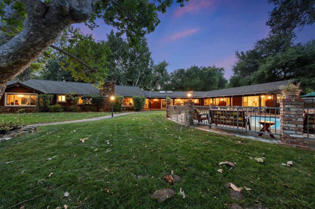 19405 Bainter Avenue