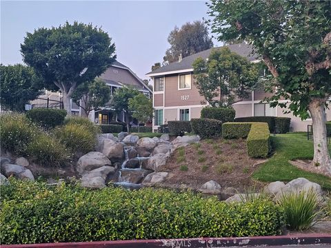 Photo of 1505 E S RAITT Street, Santa Ana, CA 92704 (MLS # PW26084750)