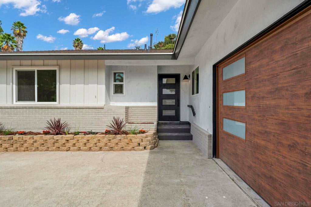 5295 Joan Ct Ct, San Diego CA 92115