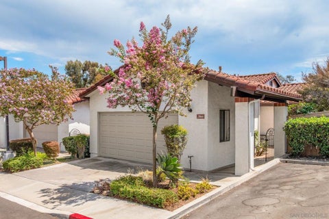 Photo of 3866 Murray Hill RD, La Mesa, CA 91941 (MLS # 260021305SD)