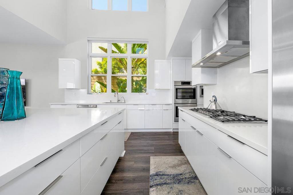 13722 Canyon Loop Trl