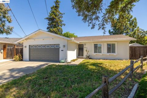 6713 ELM CT Dublin CA 94568