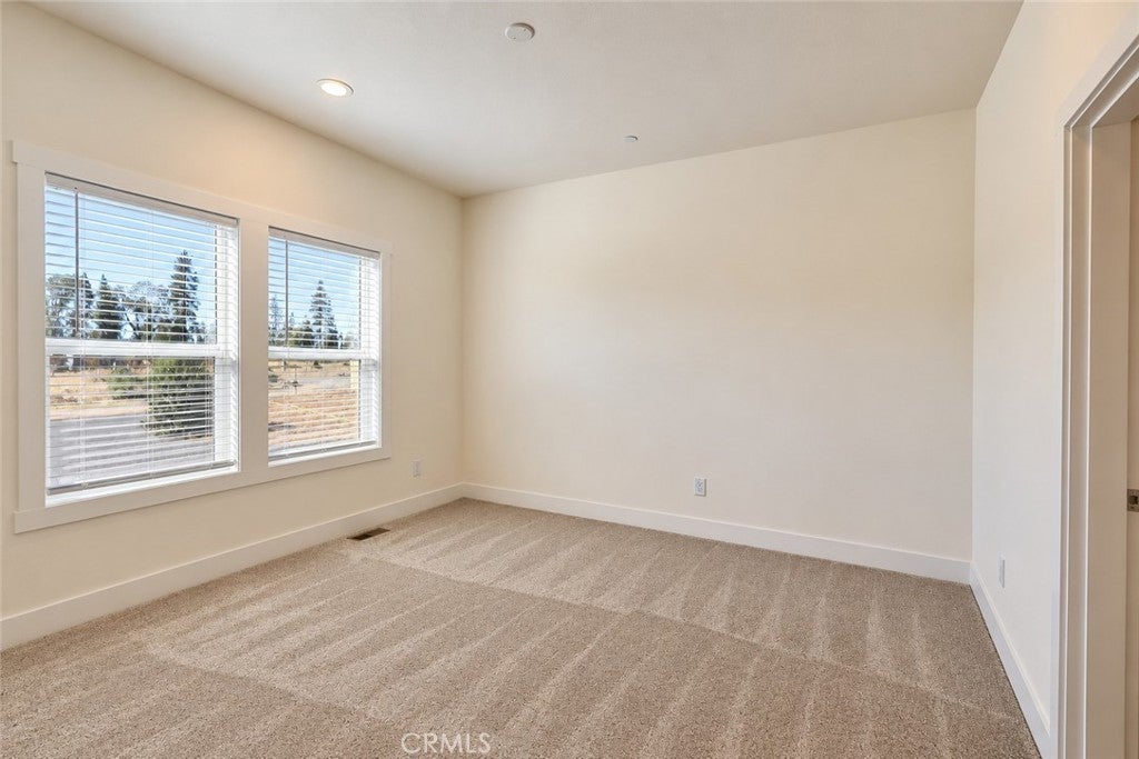 6468 Moss Lane